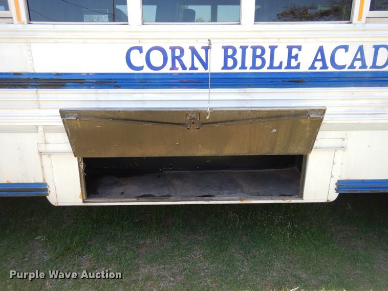 image for item HS9600 1998 Blue Bird TC2000  school bus