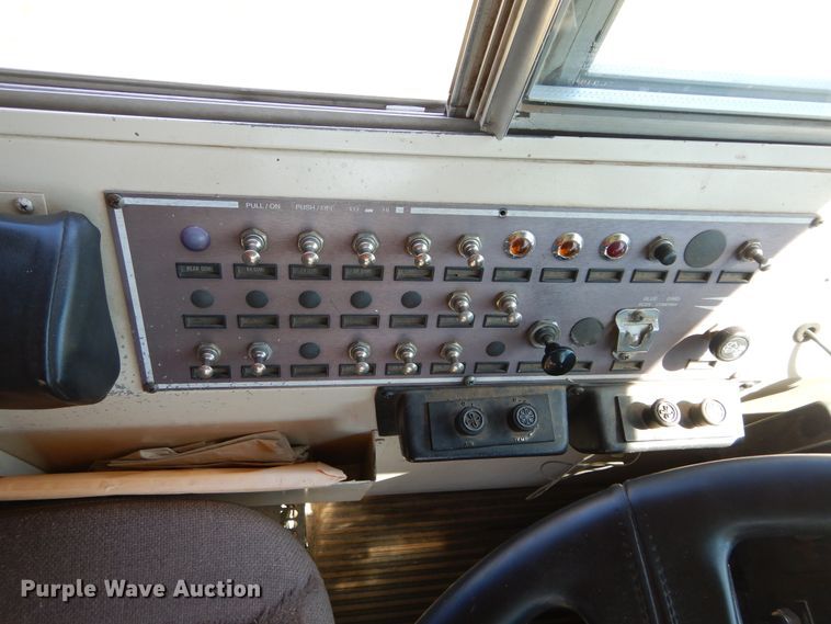 image for item HS9600 1998 Blue Bird TC2000  school bus