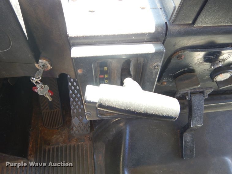 image for item HS9600 1998 Blue Bird TC2000  school bus