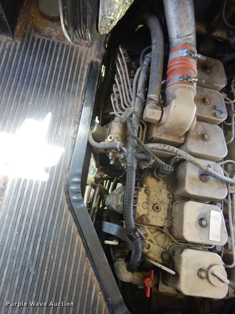 image for item HS9600 1998 Blue Bird TC2000  school bus