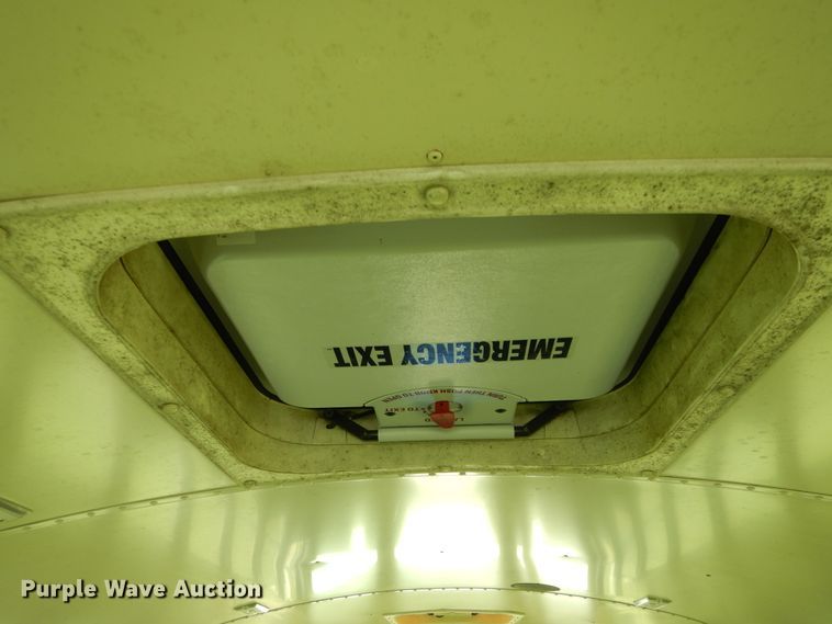 image for item HS9600 1998 Blue Bird TC2000  school bus