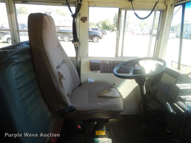 image for item HS9601 1999 Blue Bird TC2000  school bus