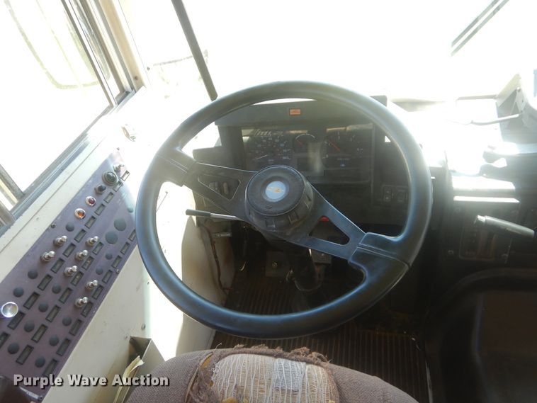 image for item HS9601 1999 Blue Bird TC2000  school bus