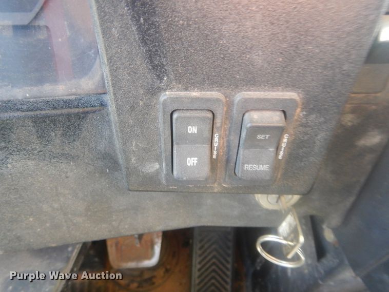 image for item HS9601 1999 Blue Bird TC2000  school bus