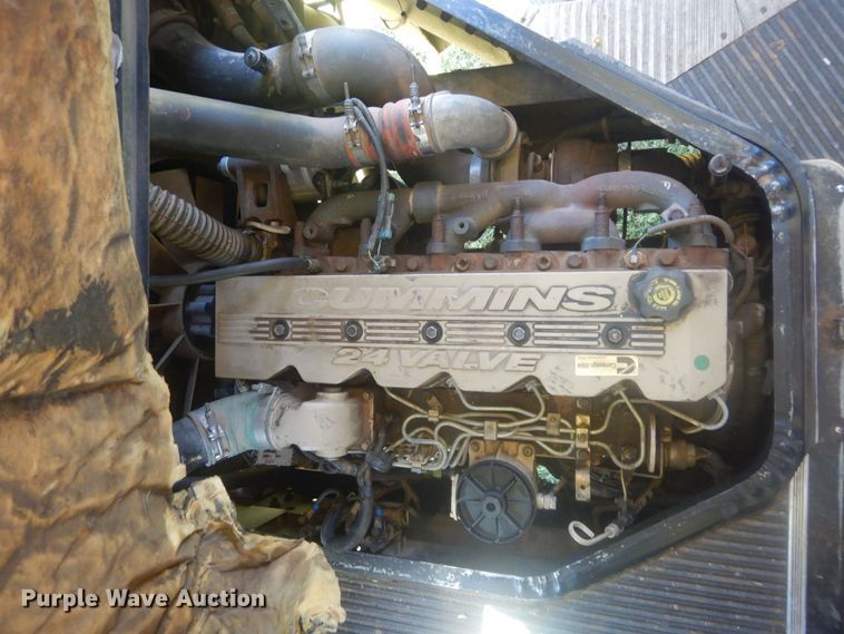 image for item HS9601 1999 Blue Bird TC2000  school bus