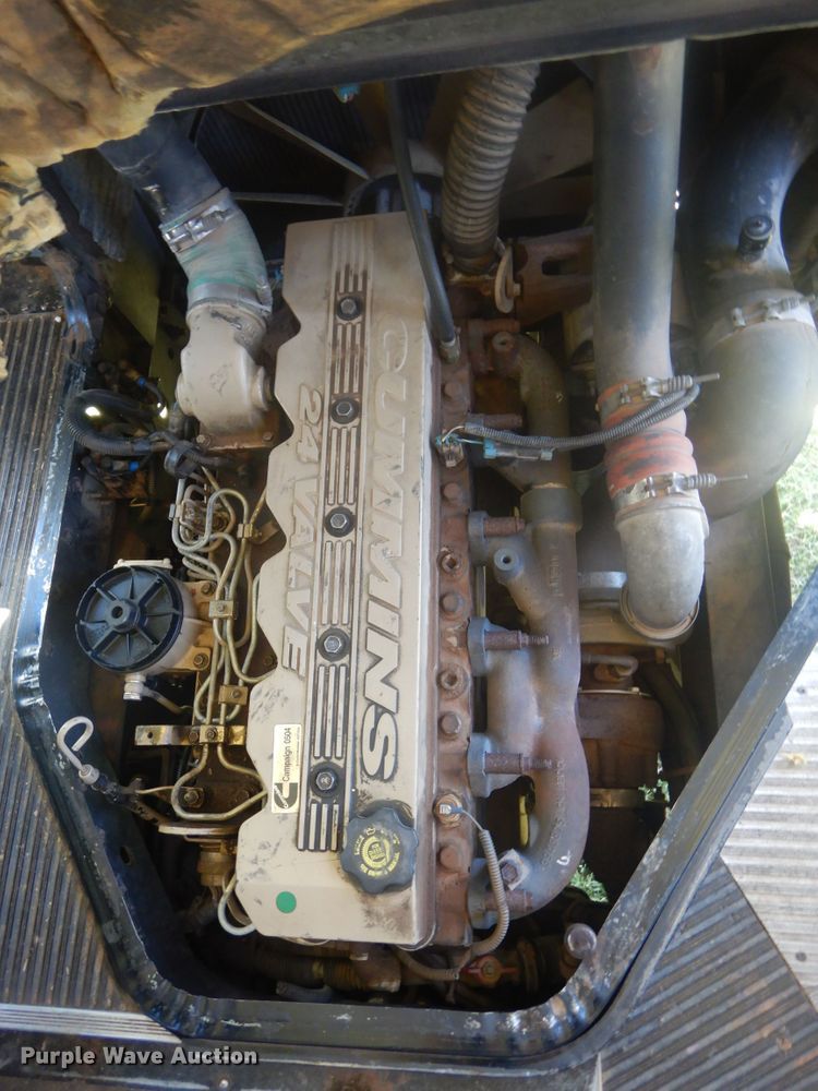 image for item HS9601 1999 Blue Bird TC2000  school bus