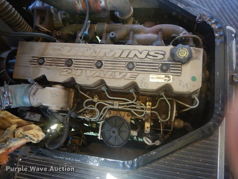 image for item HS9601 1999 Blue Bird TC2000  school bus