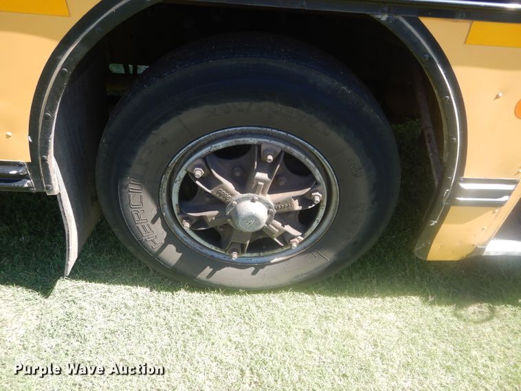 image for item HS9601 1999 Blue Bird TC2000  school bus