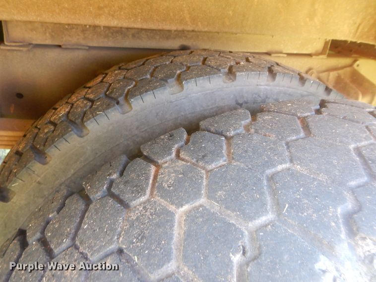 image for item HS9601 1999 Blue Bird TC2000  school bus