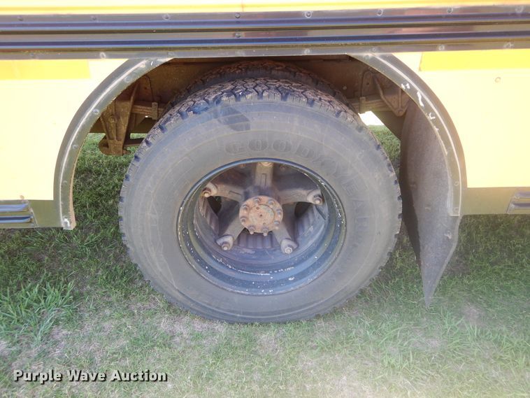 image for item HS9601 1999 Blue Bird TC2000  school bus