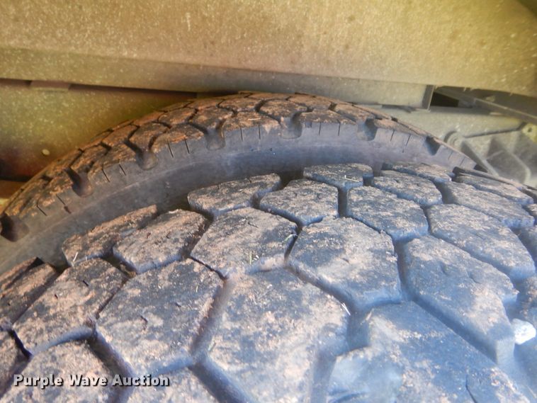 image for item HS9601 1999 Blue Bird TC2000  school bus