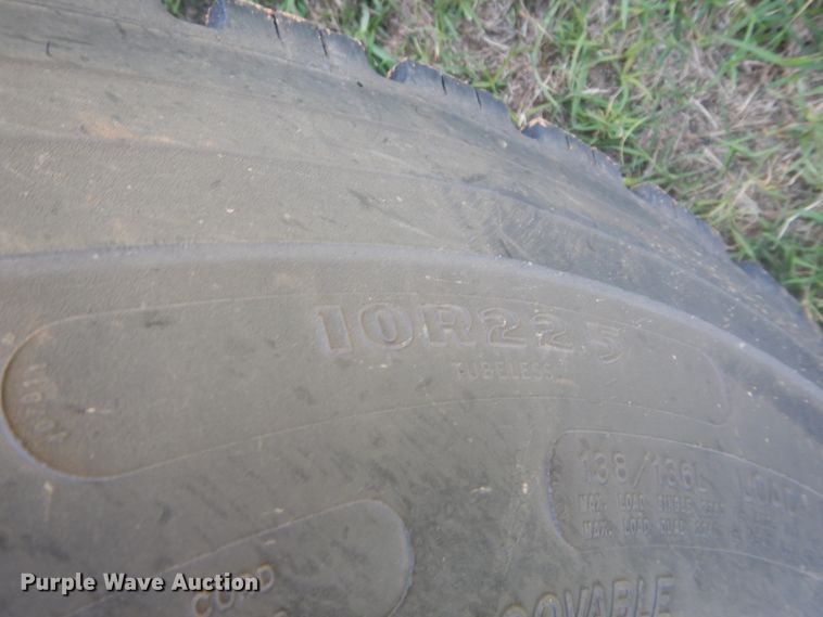 image for item HS9601 1999 Blue Bird TC2000  school bus