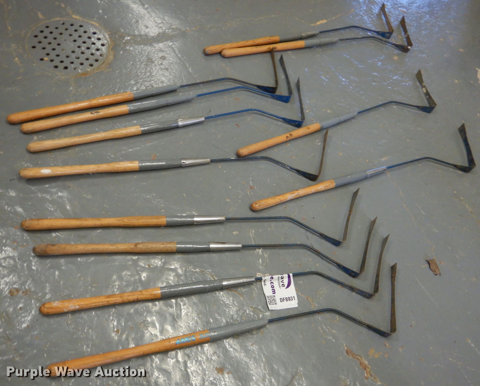 (12) AMES grass whips in Norton, KS Item DF8931 sold Purple Wave