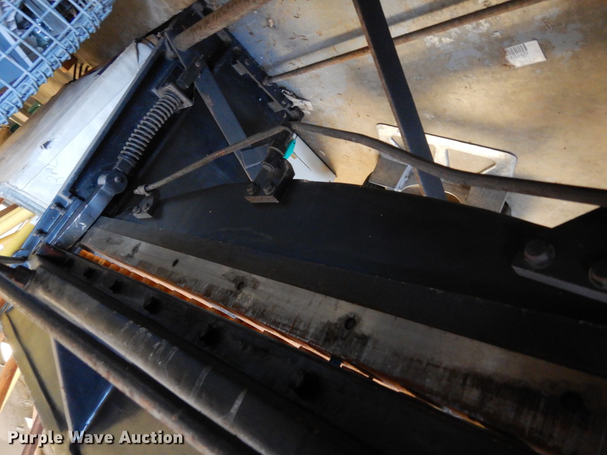 Dayton shear in Topeka, KS Item GH9908 sold Purple Wave