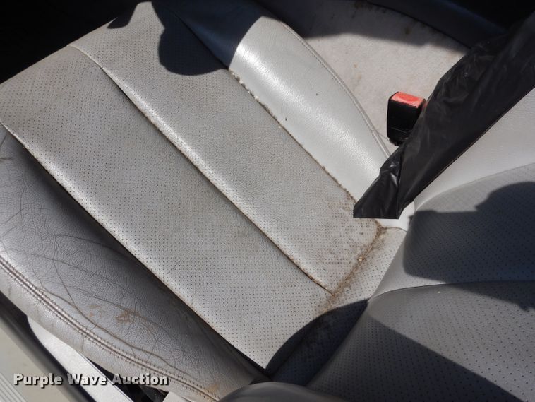 image for item DF4121 2000 Mercedes Benz CLK 320