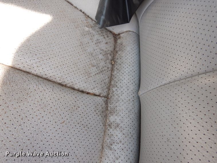 image for item DF4121 2000 Mercedes Benz CLK 320