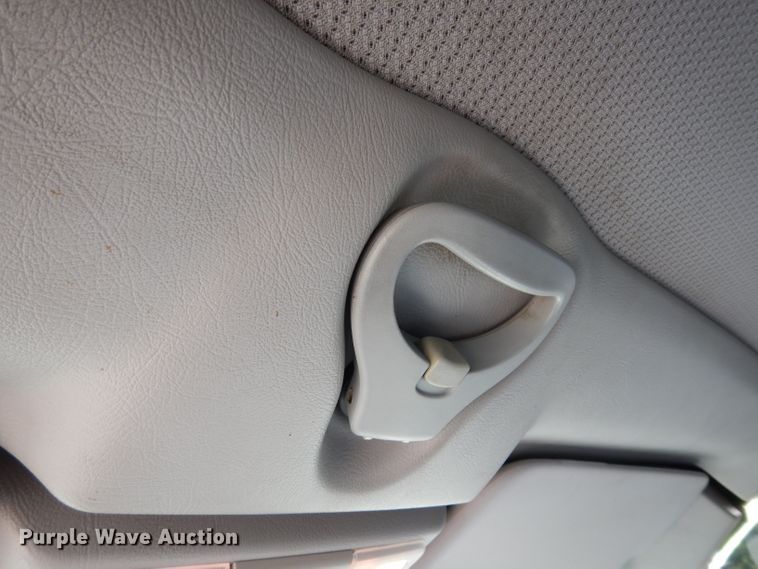 image for item DF4121 2000 Mercedes Benz CLK 320