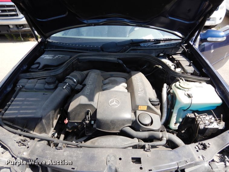 image for item DF4121 2000 Mercedes Benz CLK 320