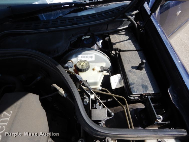 image for item DF4121 2000 Mercedes Benz CLK 320