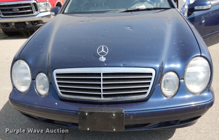 image for item DF4121 2000 Mercedes Benz CLK 320