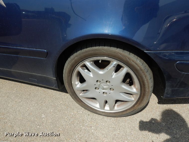 image for item DF4121 2000 Mercedes Benz CLK 320