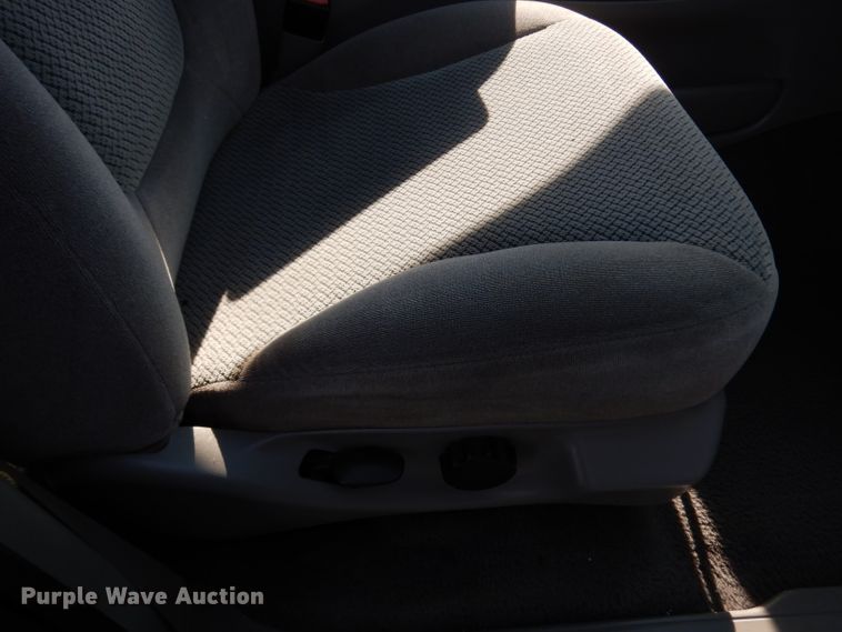 image for item DF4122 2002 Ford Expedition XLT  SUV