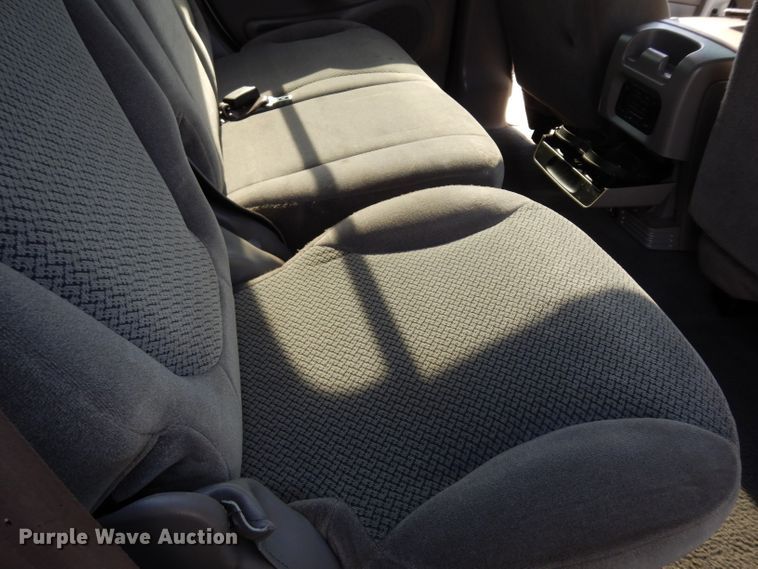 image for item DF4122 2002 Ford Expedition XLT  SUV