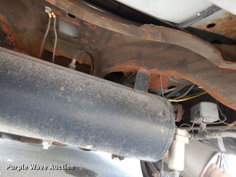 image for item DF4122 2002 Ford Expedition XLT  SUV