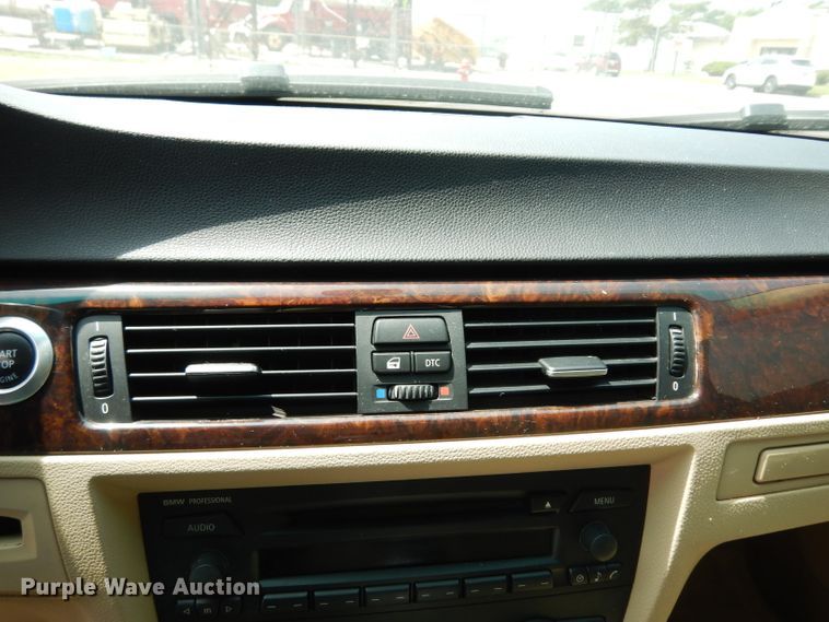 image for item DF4124 2006 BMW 325i