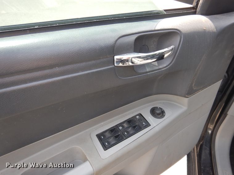 image for item DF4125 2006 Chrysler 300