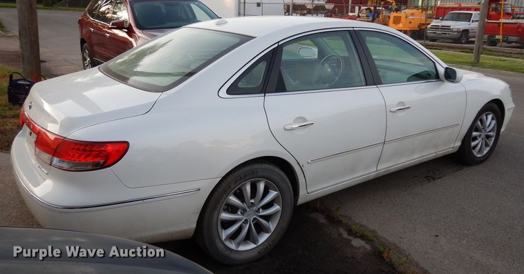 image for item DF4145 2007 Hyundai Azera Limited