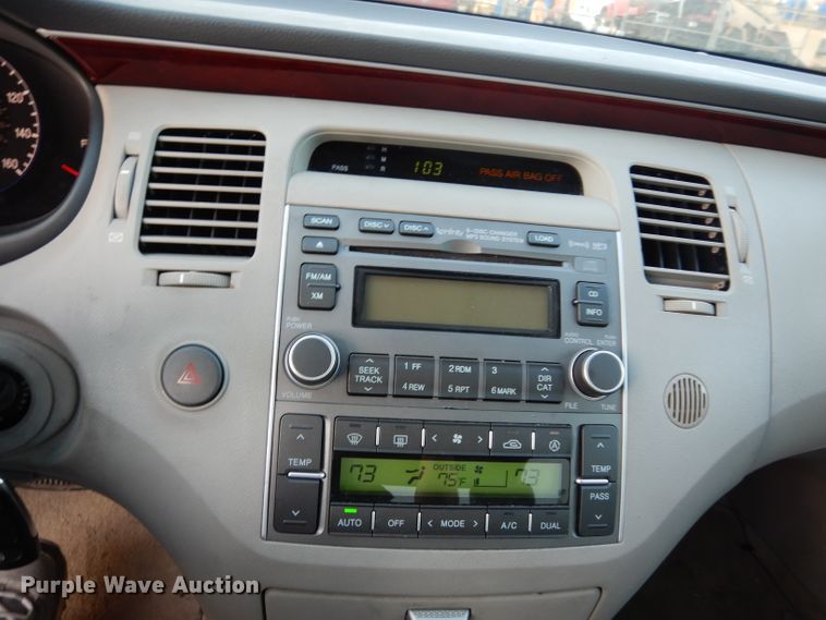 image for item DF4145 2007 Hyundai Azera Limited