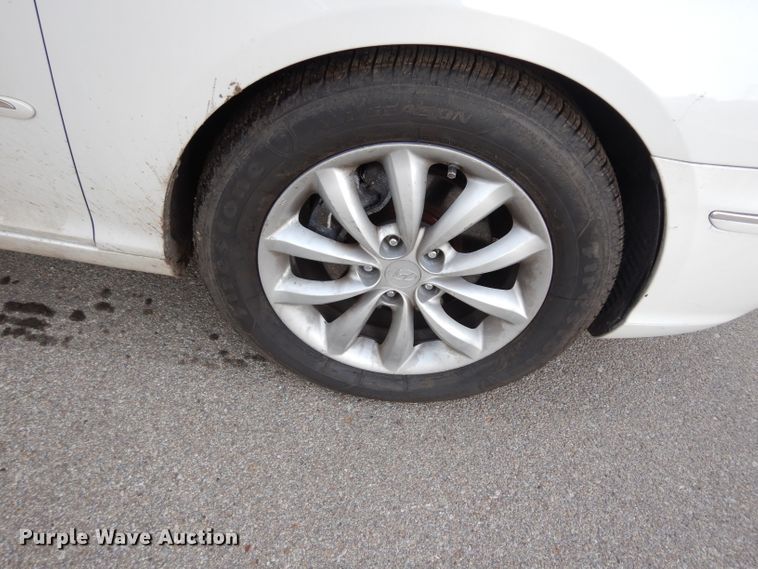 image for item DF4145 2007 Hyundai Azera Limited