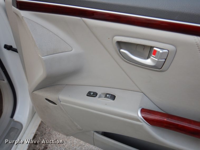 image for item DF4145 2007 Hyundai Azera Limited