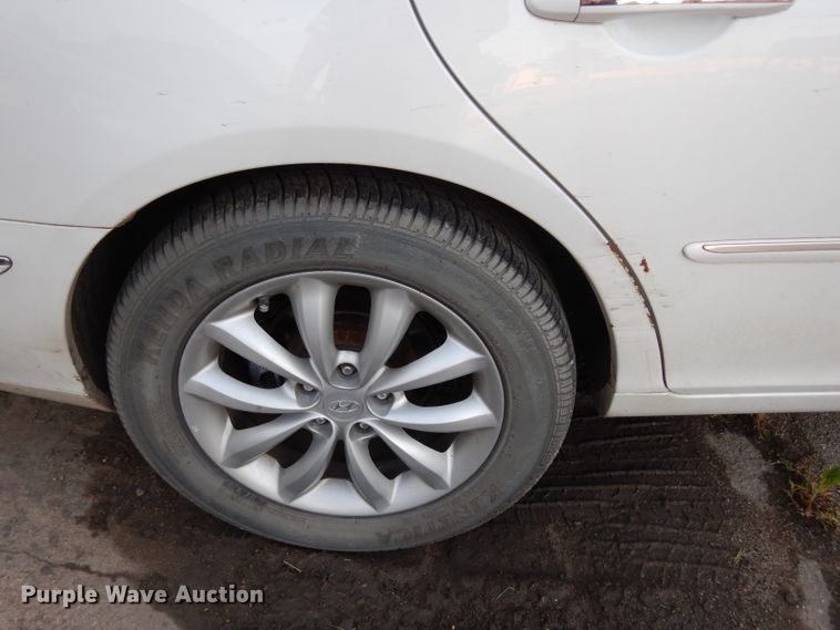 image for item DF4145 2007 Hyundai Azera Limited