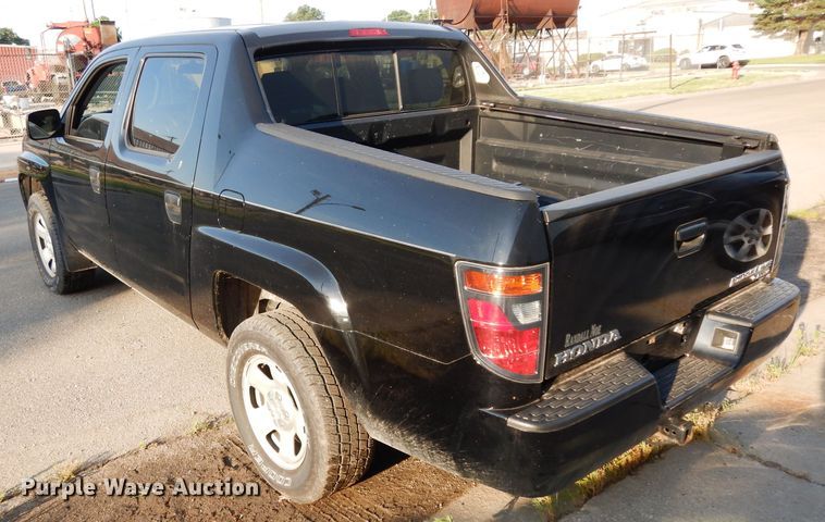 image for item DF4146 2008 Honda Ridgeline  Crew Cab pickup truck