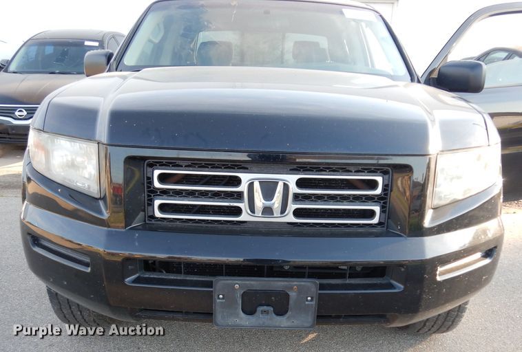 image for item DF4146 2008 Honda Ridgeline  Crew Cab pickup truck