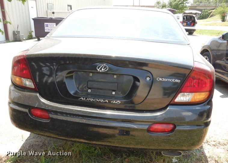 image for item DJ4249 2003 Oldsmobile Aurora
