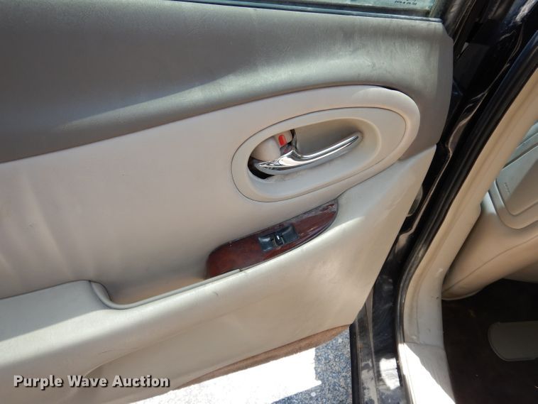 image for item DJ4249 2003 Oldsmobile Aurora