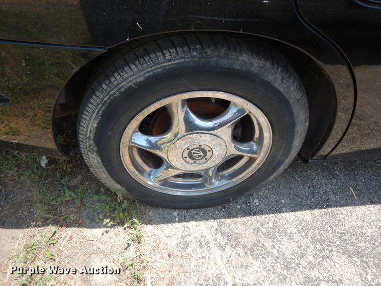 image for item DJ4249 2003 Oldsmobile Aurora