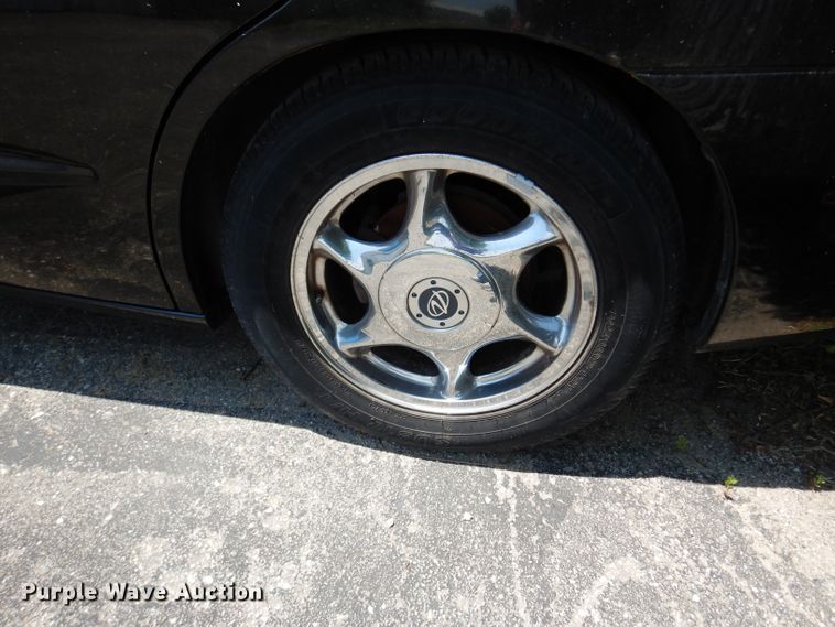 image for item DJ4249 2003 Oldsmobile Aurora