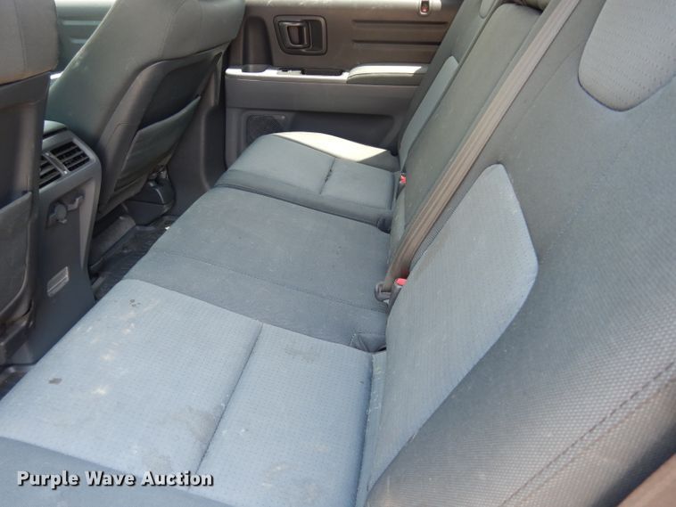 image for item DJ4252 2007 Honda Ridgeline  Crew Cab pickup truck