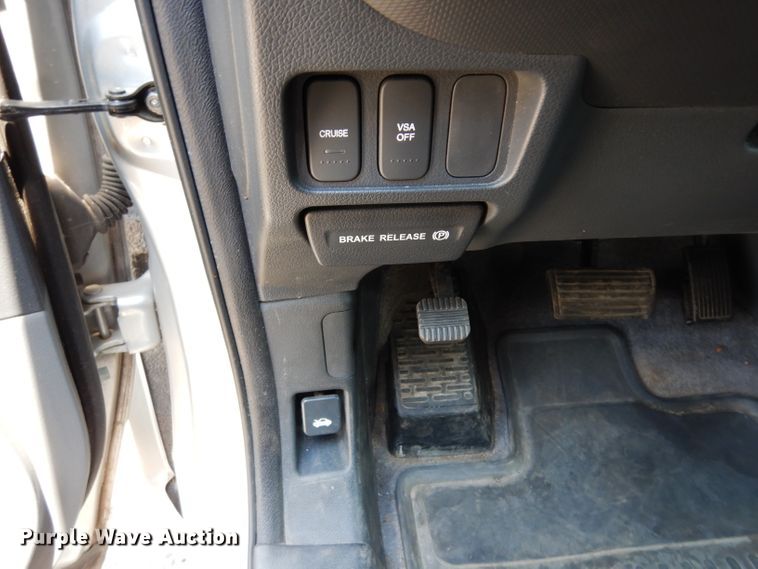 image for item DJ4252 2007 Honda Ridgeline  Crew Cab pickup truck