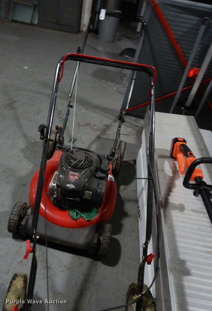 image for item HV9289 Lawn equipment