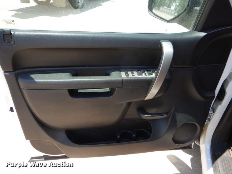 image for item DD2538 2012 Chevrolet Silverado 1500 LT  Ext. Cab pickup truck