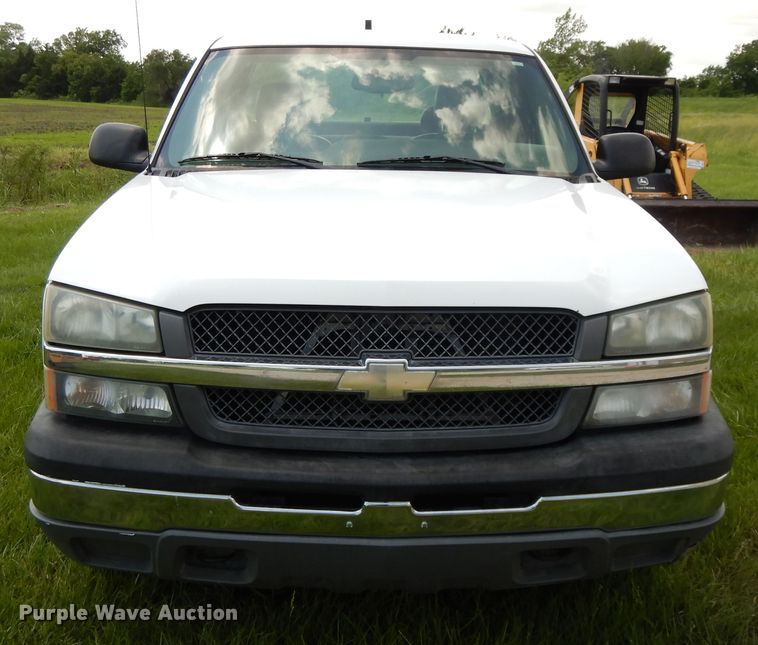 image for item DE5803 2005 Chevrolet Silverado 1500  Ext. Cab pickup truck