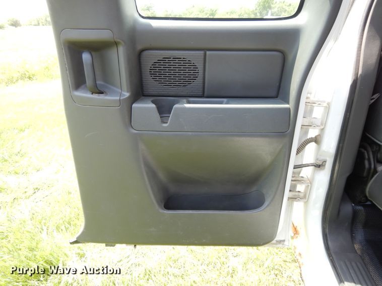 image for item DE5803 2005 Chevrolet Silverado 1500  Ext. Cab pickup truck