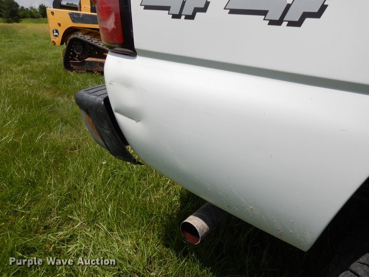 image for item DE5803 2005 Chevrolet Silverado 1500  Ext. Cab pickup truck