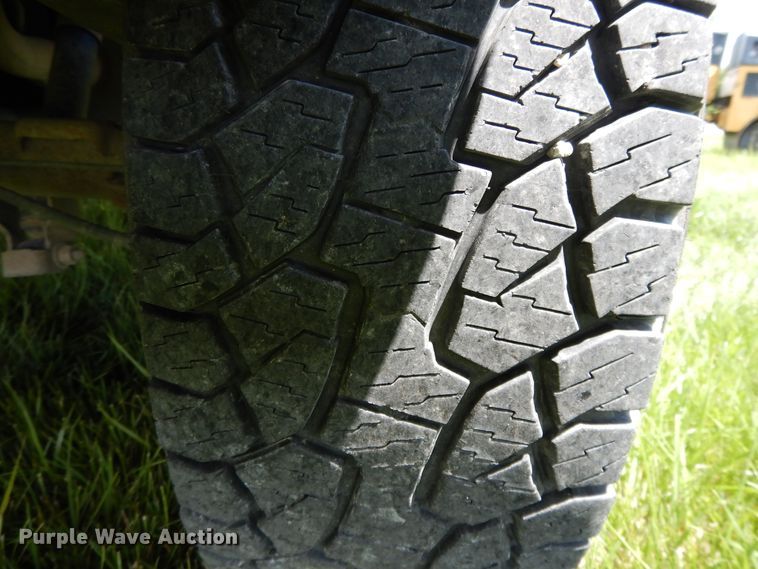 image for item DE5803 2005 Chevrolet Silverado 1500  Ext. Cab pickup truck