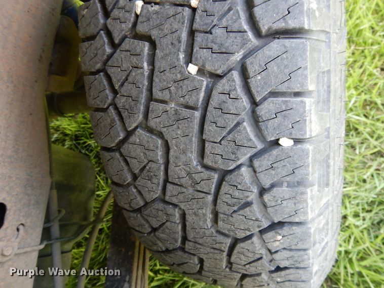 image for item DE5803 2005 Chevrolet Silverado 1500  Ext. Cab pickup truck